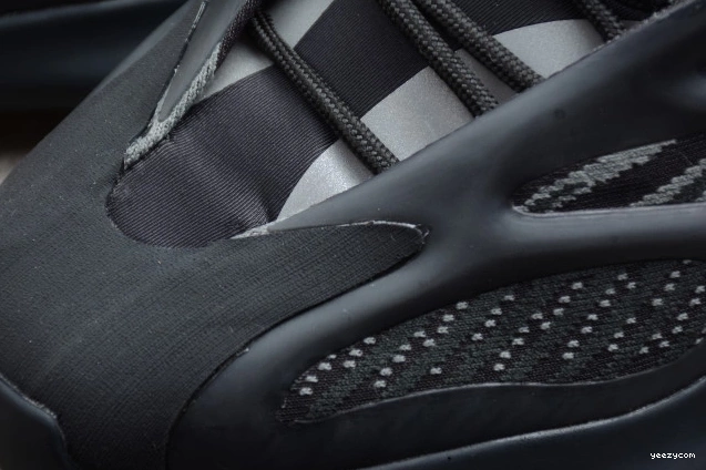 H67799 Boost 700 Adidas V3 Yeezy Black 0816